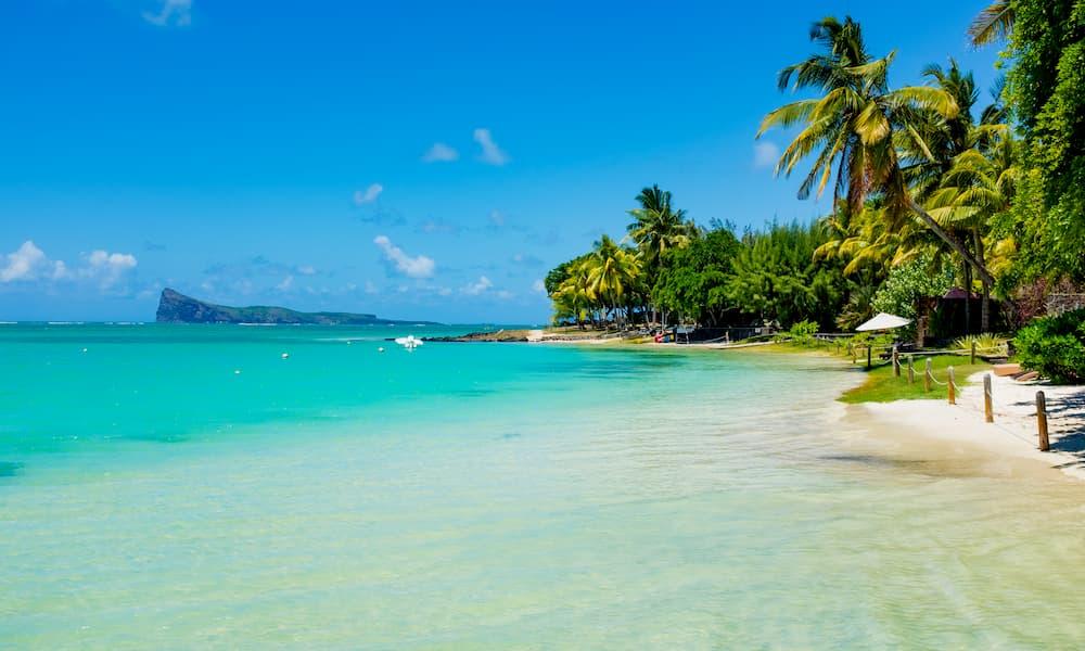 4 ways to gain a permanent residence permit in Mauritius - 2Futures