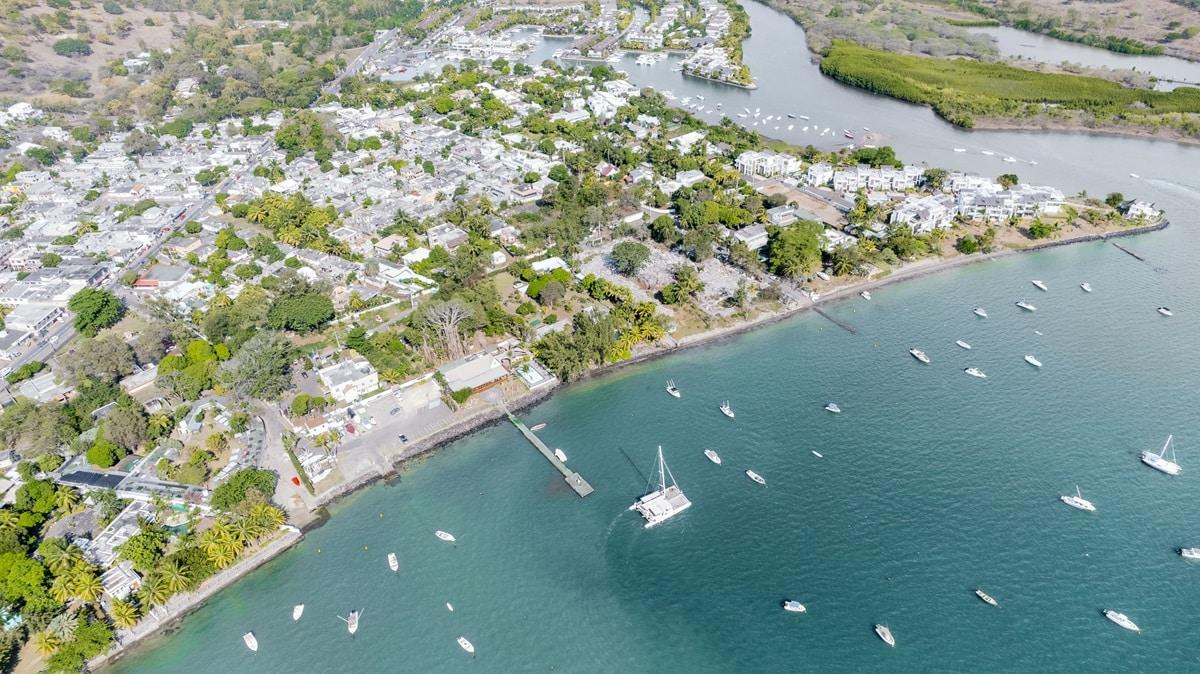 coastline at Marina Bay